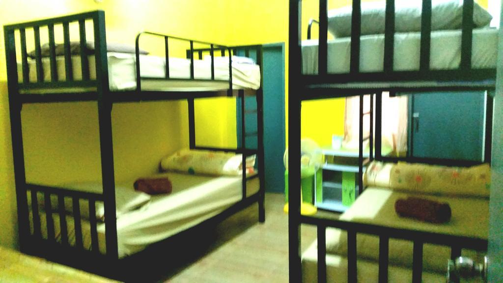Yin Yang Guesthouse Чиангмай Экстерьер фото