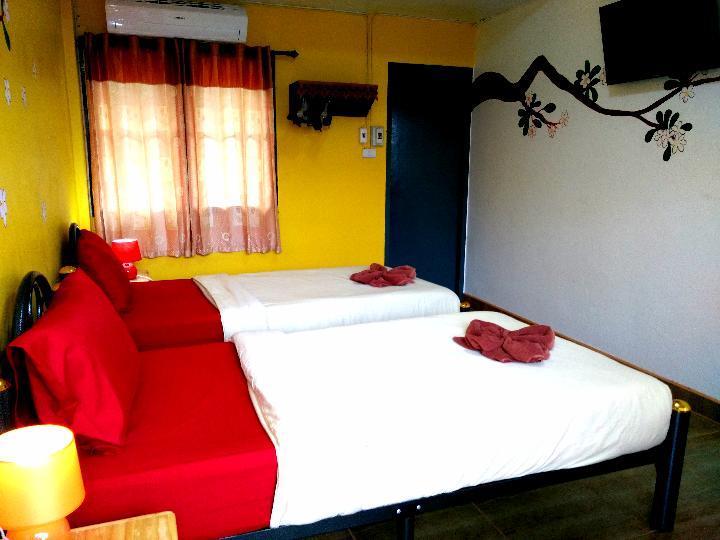 Yin Yang Guesthouse Чиангмай Экстерьер фото